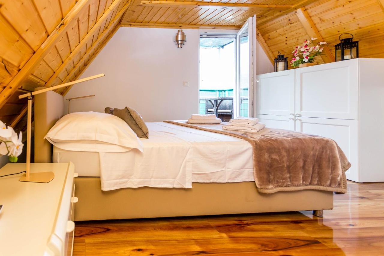 Holiday House Antique Kostanje Εξωτερικό φωτογραφία