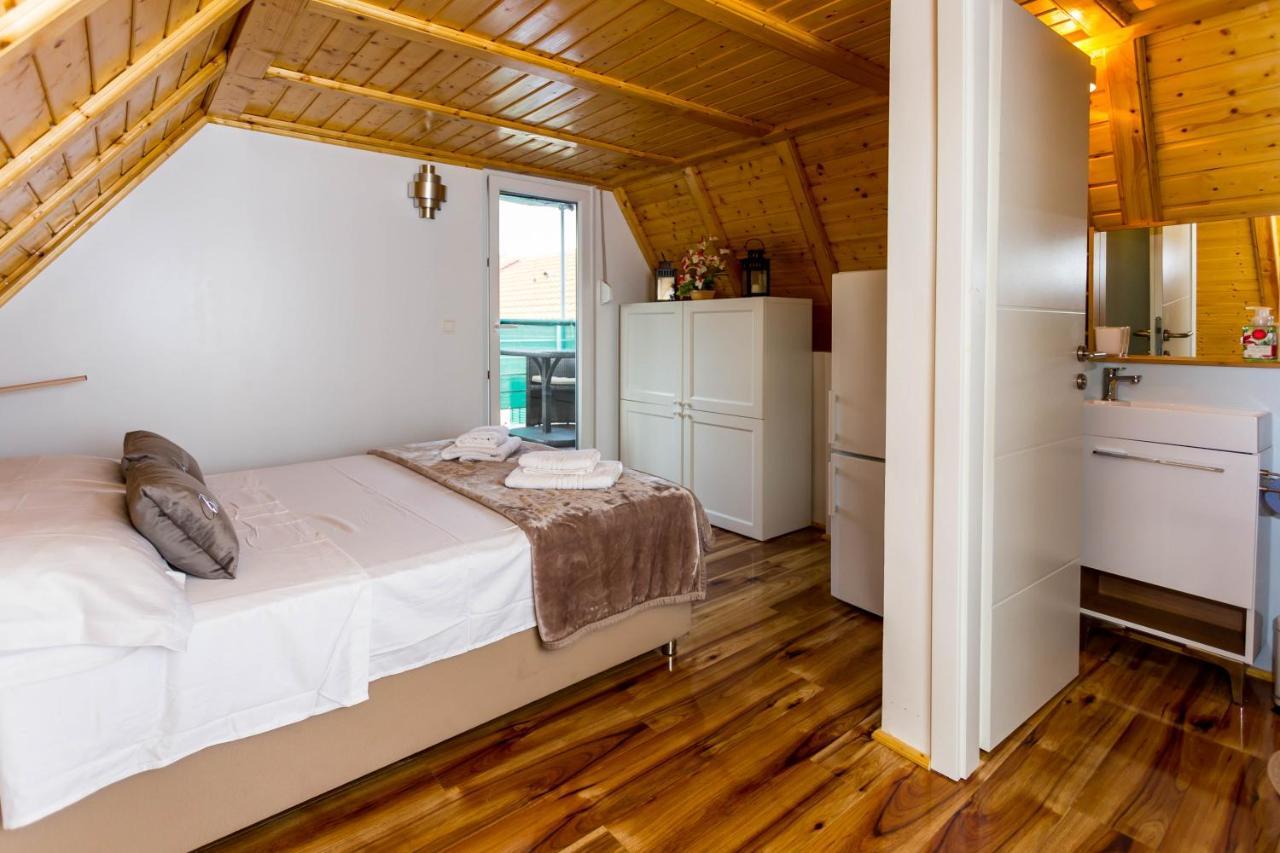 Holiday House Antique Kostanje Εξωτερικό φωτογραφία